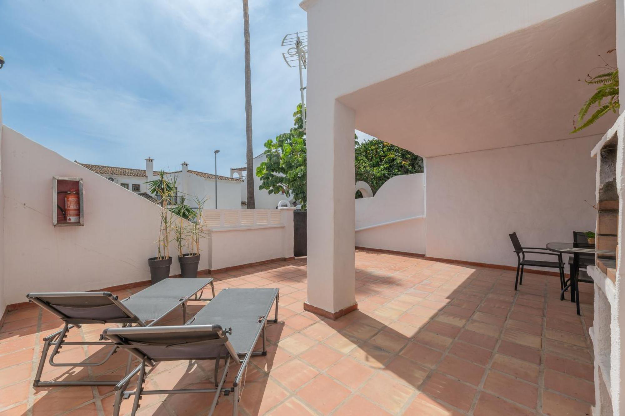 Apartamento Con Amplio Porche Y Bbq Бенальмадена Екстер'єр фото
