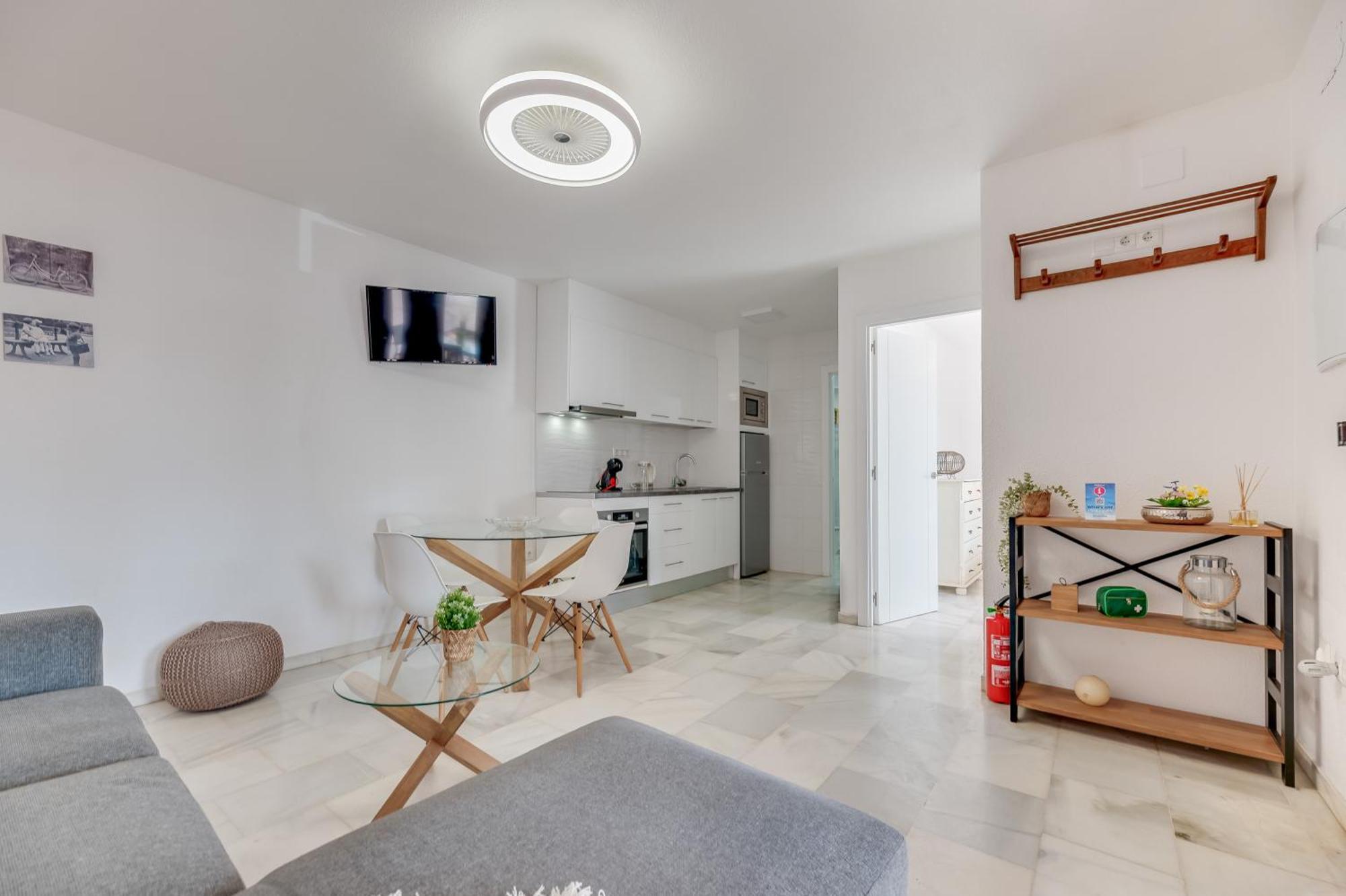 Apartamento Con Amplio Porche Y Bbq Бенальмадена Екстер'єр фото