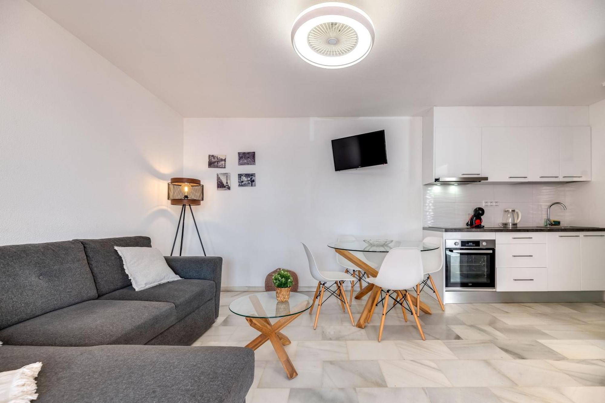 Apartamento Con Amplio Porche Y Bbq Бенальмадена Екстер'єр фото